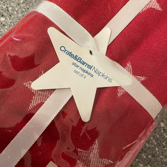Crate&Barrel Other - NWT Crate & Barrel Red/Star napkins great holiday!